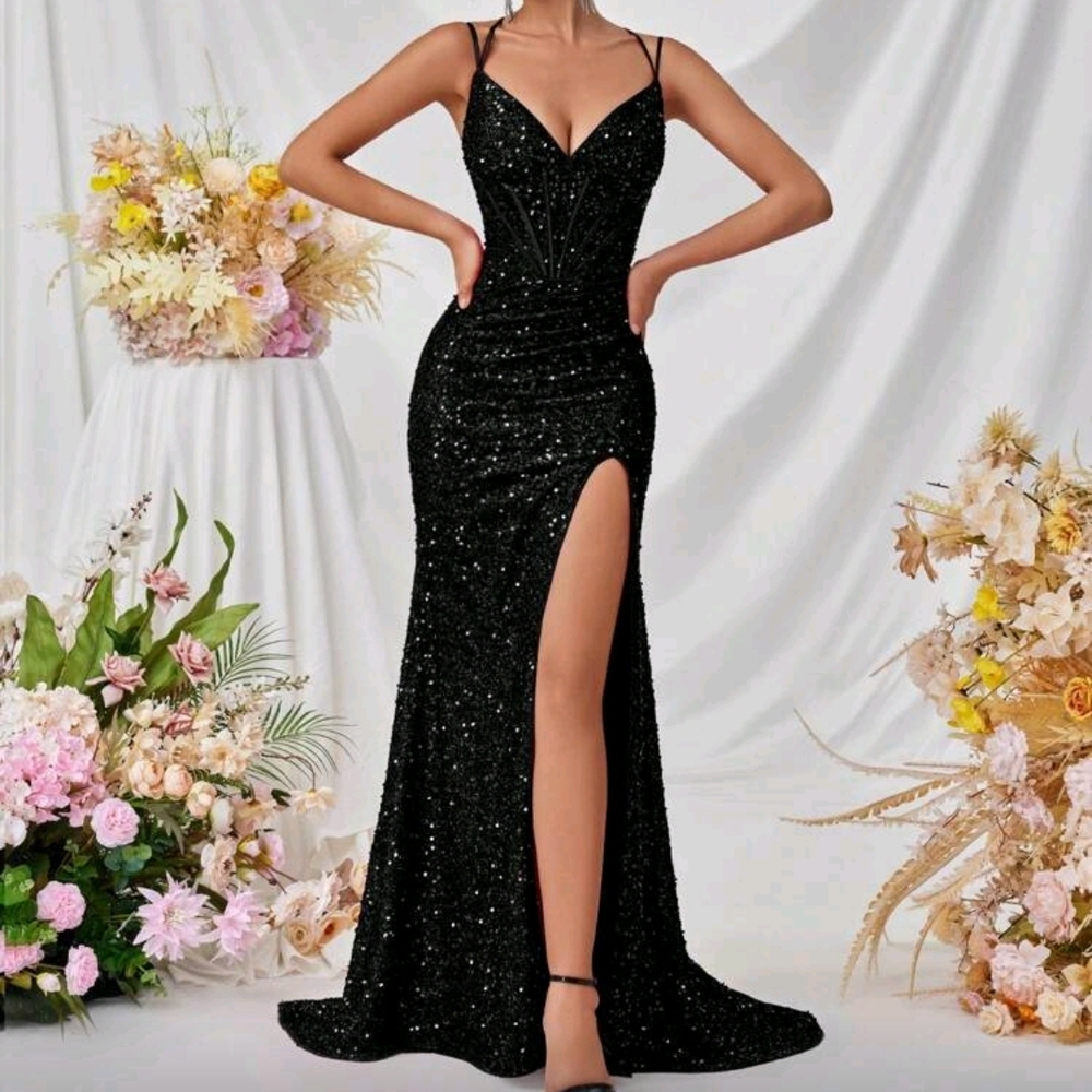 Elegant Black Evening Gown